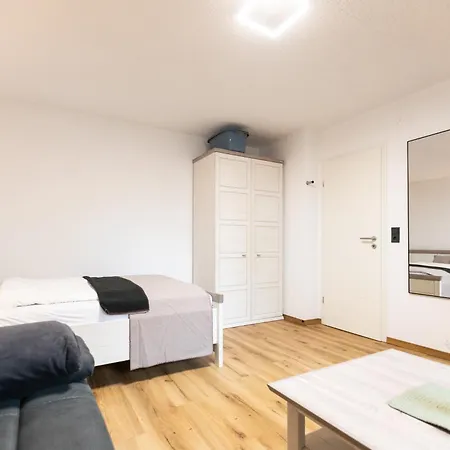 Am Rande Der In Gartenlage, Highspeed Wlan, Komfortabel *