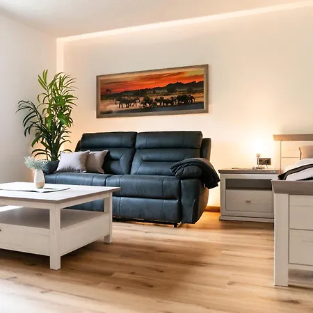 Apartment Ventilator Am Rande Der In Gartenlage, Highspeed Wlan, 140cm Doppelbett Paderborn