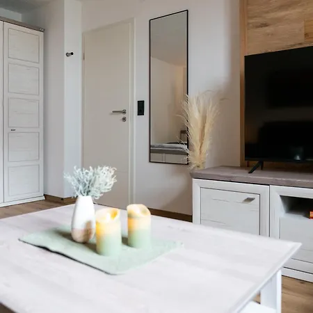 Am Rande Der In Gartenlage, Highspeed Wlan, Komfortabel Paderborn