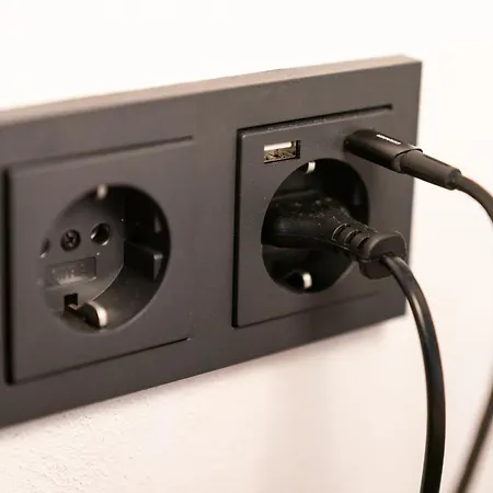 Am Rande Der In Gartenlage, Highspeed Wlan, Komfortabel Appartement