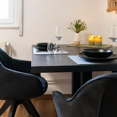 Appartement Am Rande Der In Gartenlage, Highspeed Wlan, Komfortabel