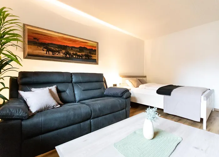 Am Rande Der In Gartenlage, Highspeed Wlan, Komfortabel