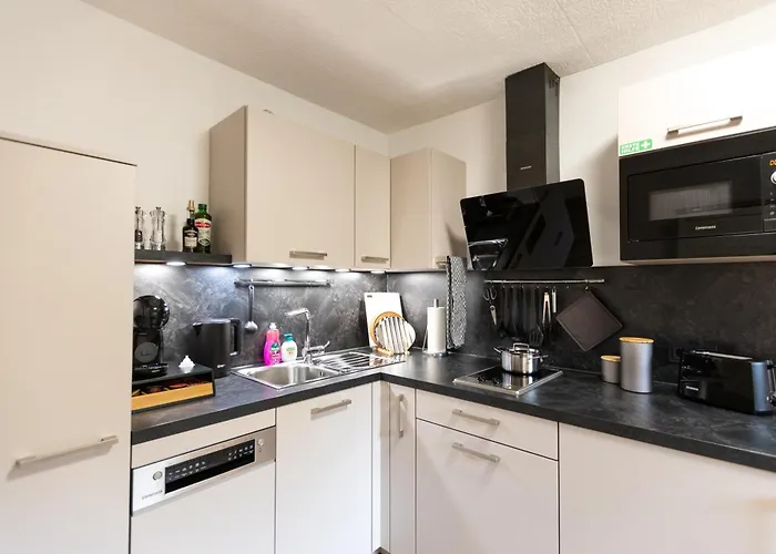 Am Rande Der In Gartenlage, Highspeed Wlan, Komfortabel 公寓 帕德博恩