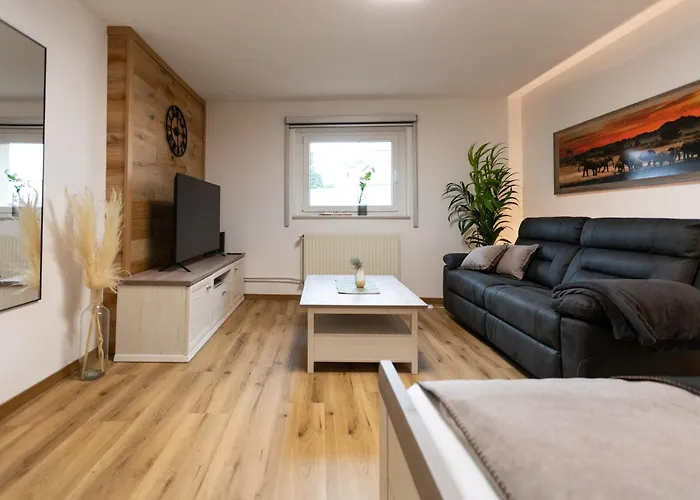 Am Rande Der In Gartenlage, Highspeed Wlan, Komfortabel * 帕德博恩