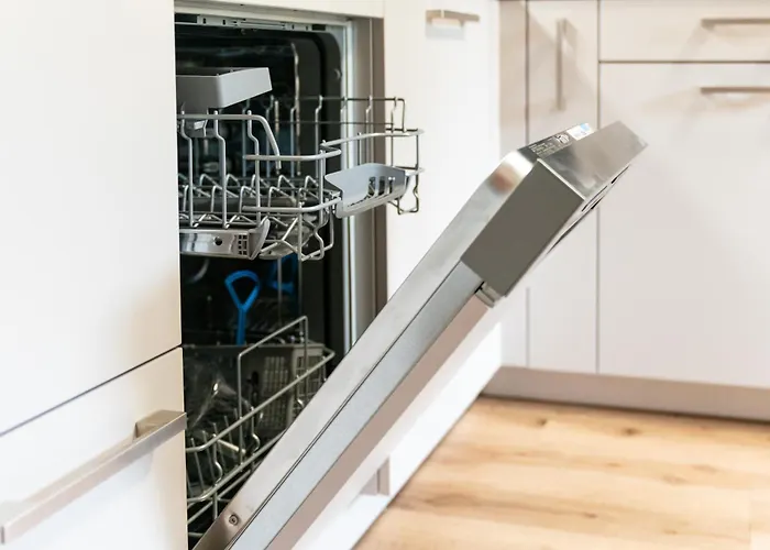 Am Rande Der In Gartenlage, Highspeed Wlan, Komfortabel * 帕德博恩