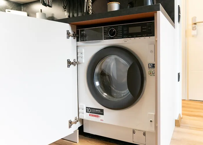 Am Rande Der In Gartenlage, Highspeed Wlan, Komfortabel * 帕德博恩