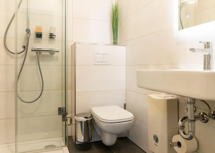 Am Rande Der In Gartenlage, Highspeed Wlan, Komfortabel *