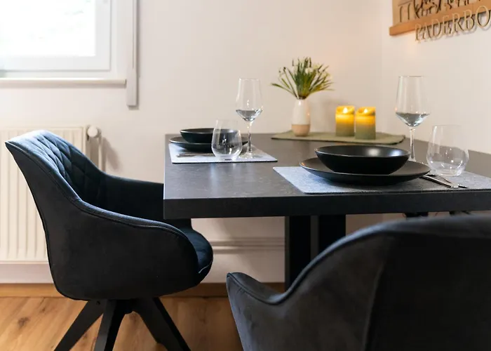 公寓 Am Rande Der In Gartenlage, Highspeed Wlan, Komfortabel