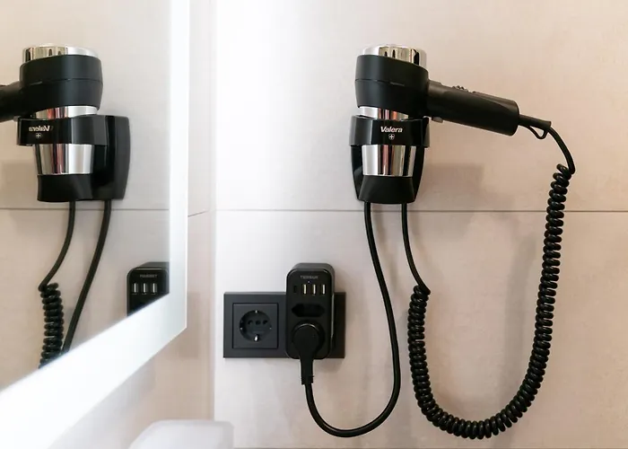 Am Rande Der In Gartenlage, Highspeed Wlan, Komfortabel *