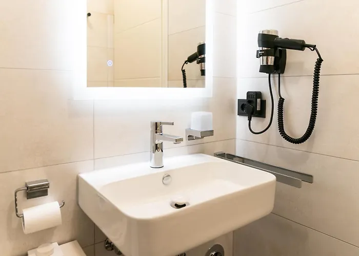 Am Rande Der In Gartenlage, Highspeed Wlan, Komfortabel 公寓 *