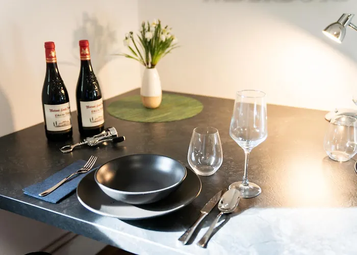 Am Rande Der In Gartenlage, Highspeed Wlan, Komfortabel * 帕德博恩