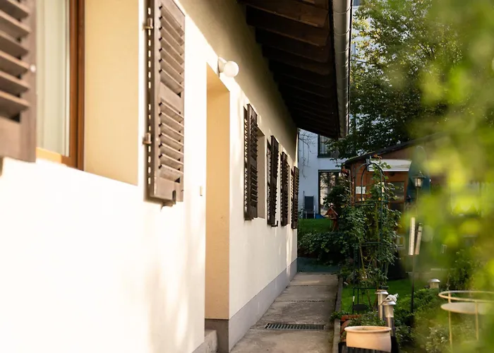 公寓 Am Rande Der In Gartenlage, Highspeed Wlan, Komfortabel 帕德博恩